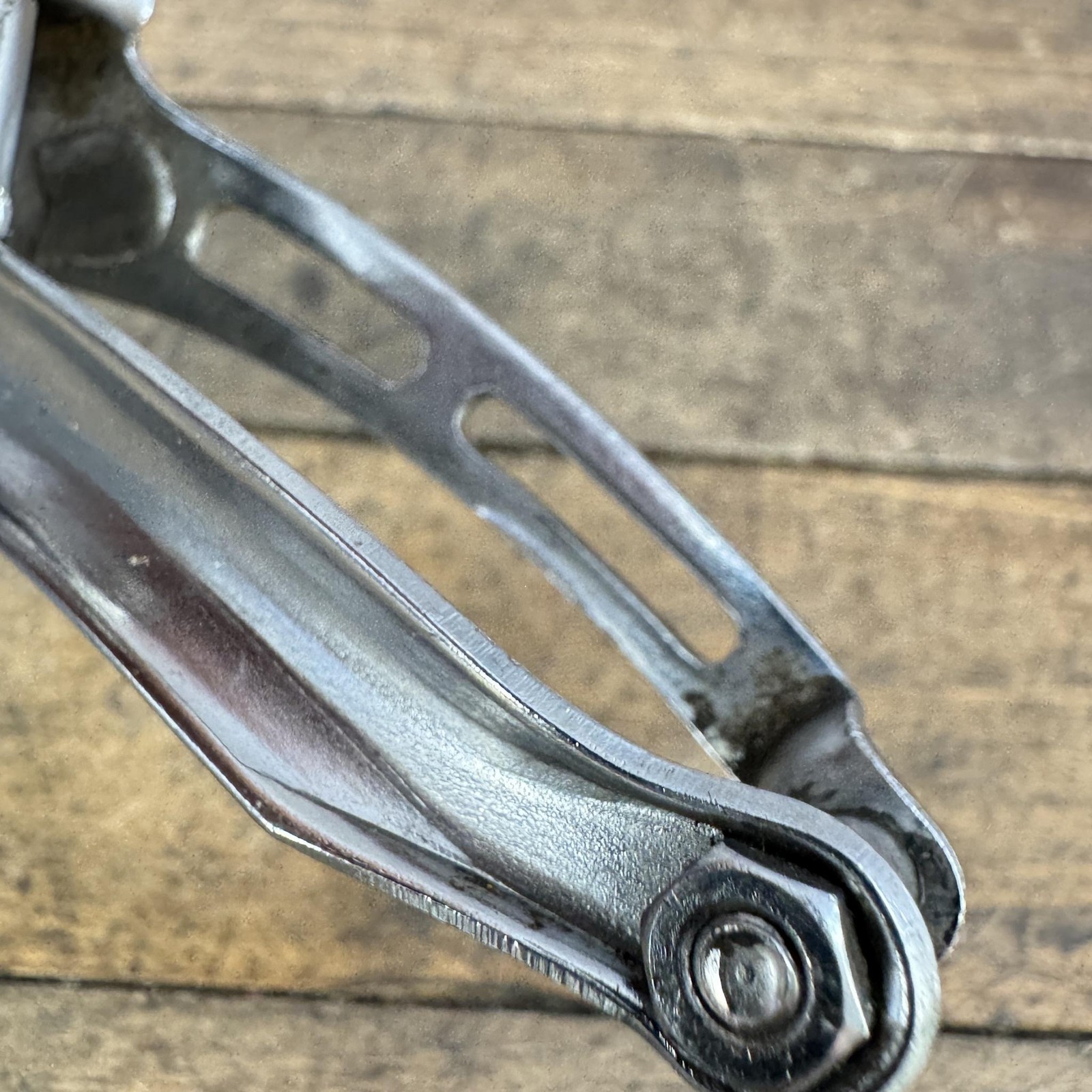 Vintage Shimano 600 Front Derailleur Arabesque 28.6 Clamp Bottom 6s Japan