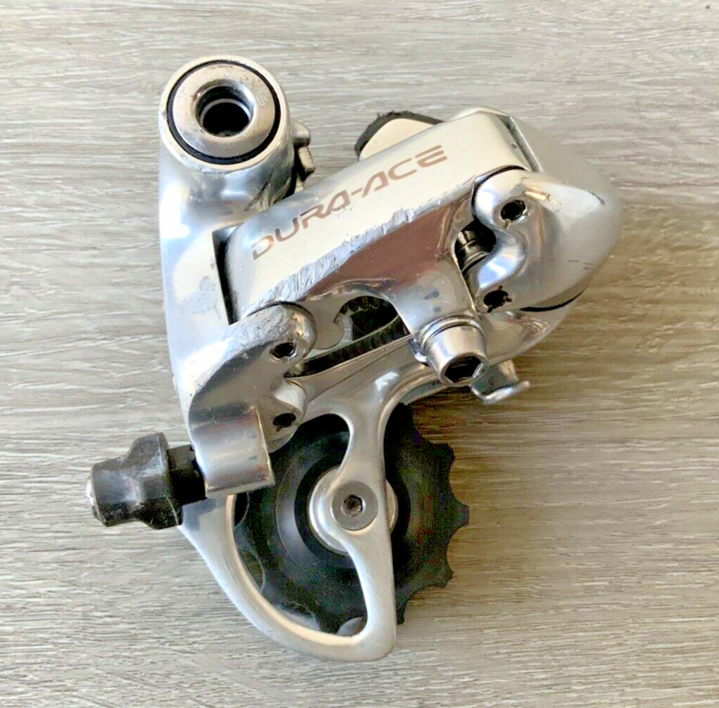 SHIMANO DURA ACE REAR DERAILLEUR 7700 MODEL 9 OR 10 SPEED SHORT CAGE