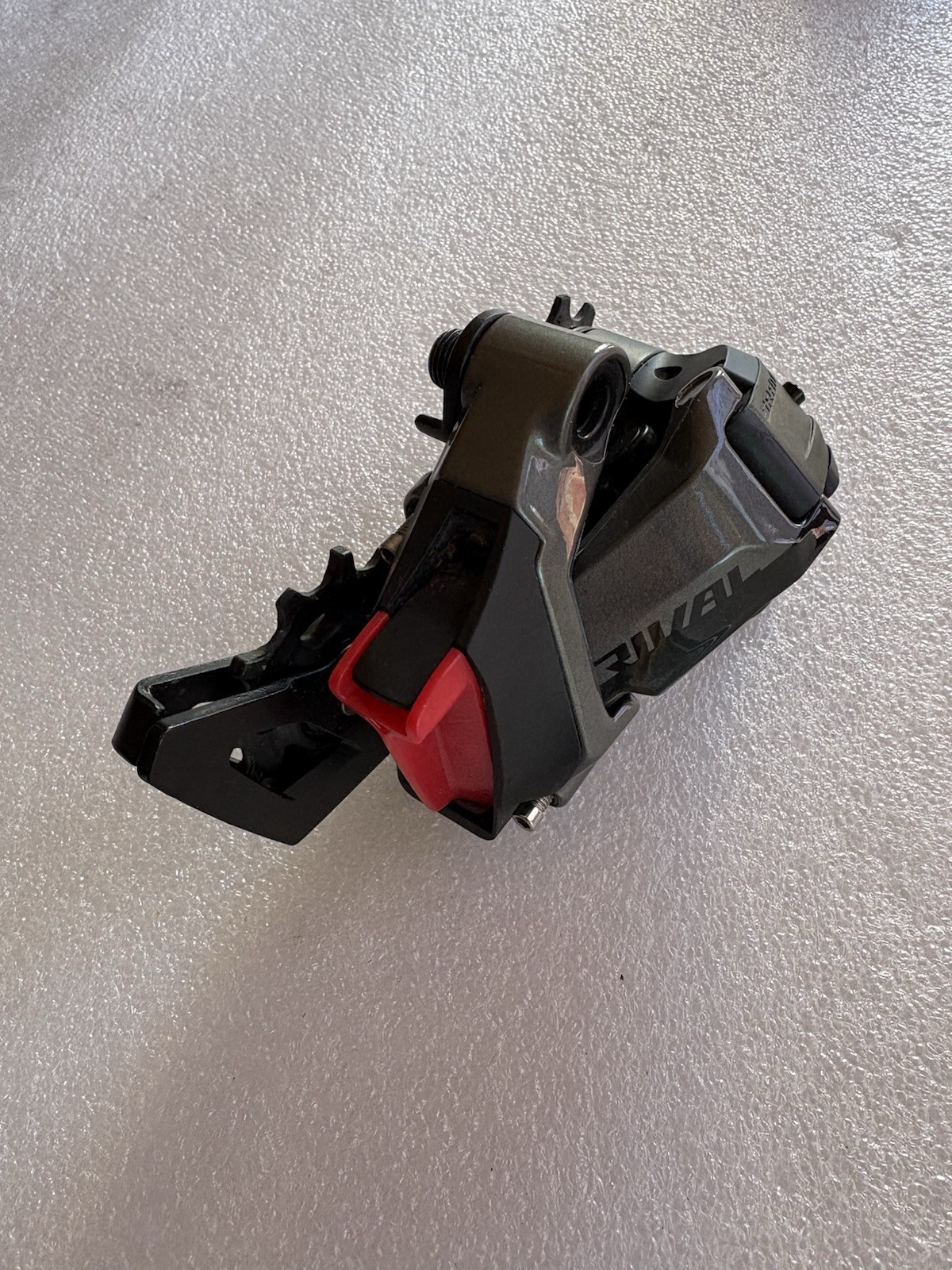 SRAM Rival AXS RD-RIV-E-D1 12-Speed Road Rear Derailleur. No battery.