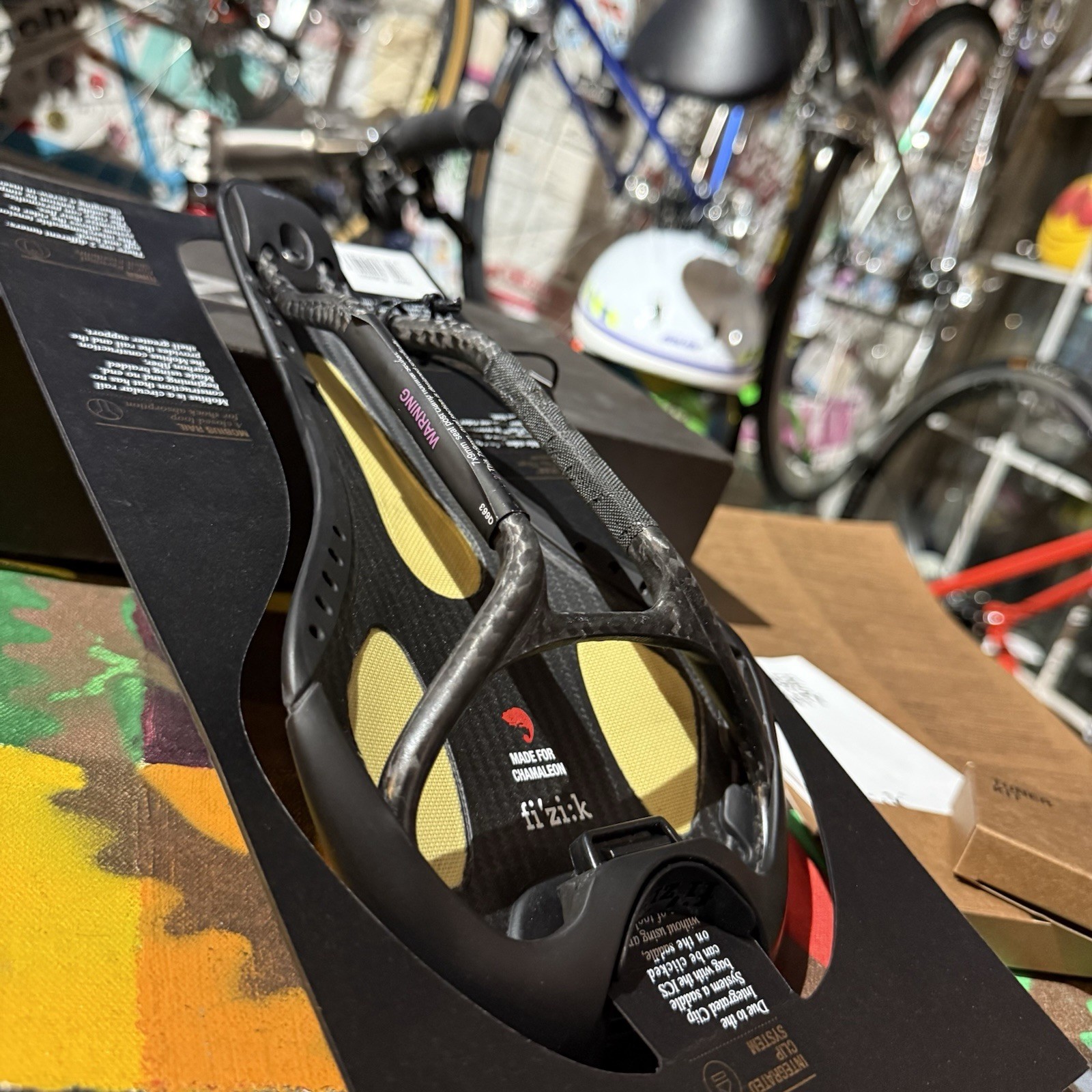 NOS FIZIK KURVE CHAMELEON CARBON RAIL SADDLE – 185 GRAMS – NEW IN BOX / COMPLETE