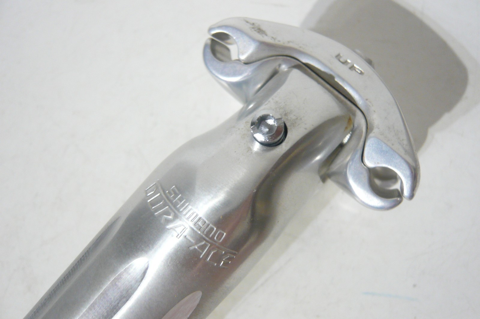Shimano SP-7200 1981 Dura-Ace EX 26.8mm x 200mm fluted aluminum tubing seat post
