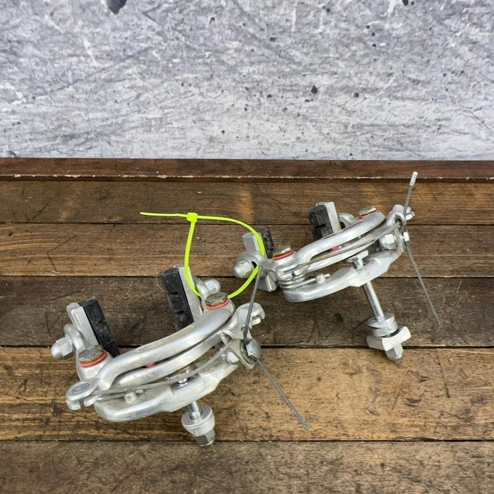 Vintage Dia-Compe Center Pull Caliper Brakes Set Silver Nutted F/R Japan