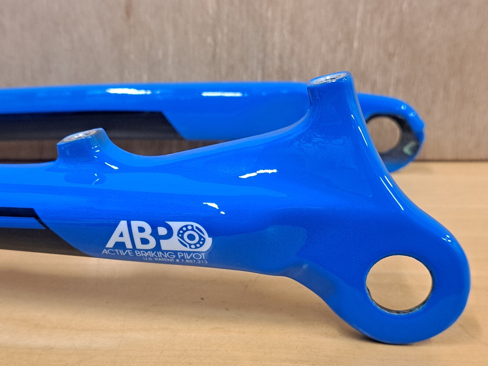 Trek Fuel EX 9.8 26″ Seat Stay Assembly / Blue / Disc Only / NOS / Carbon / 2014