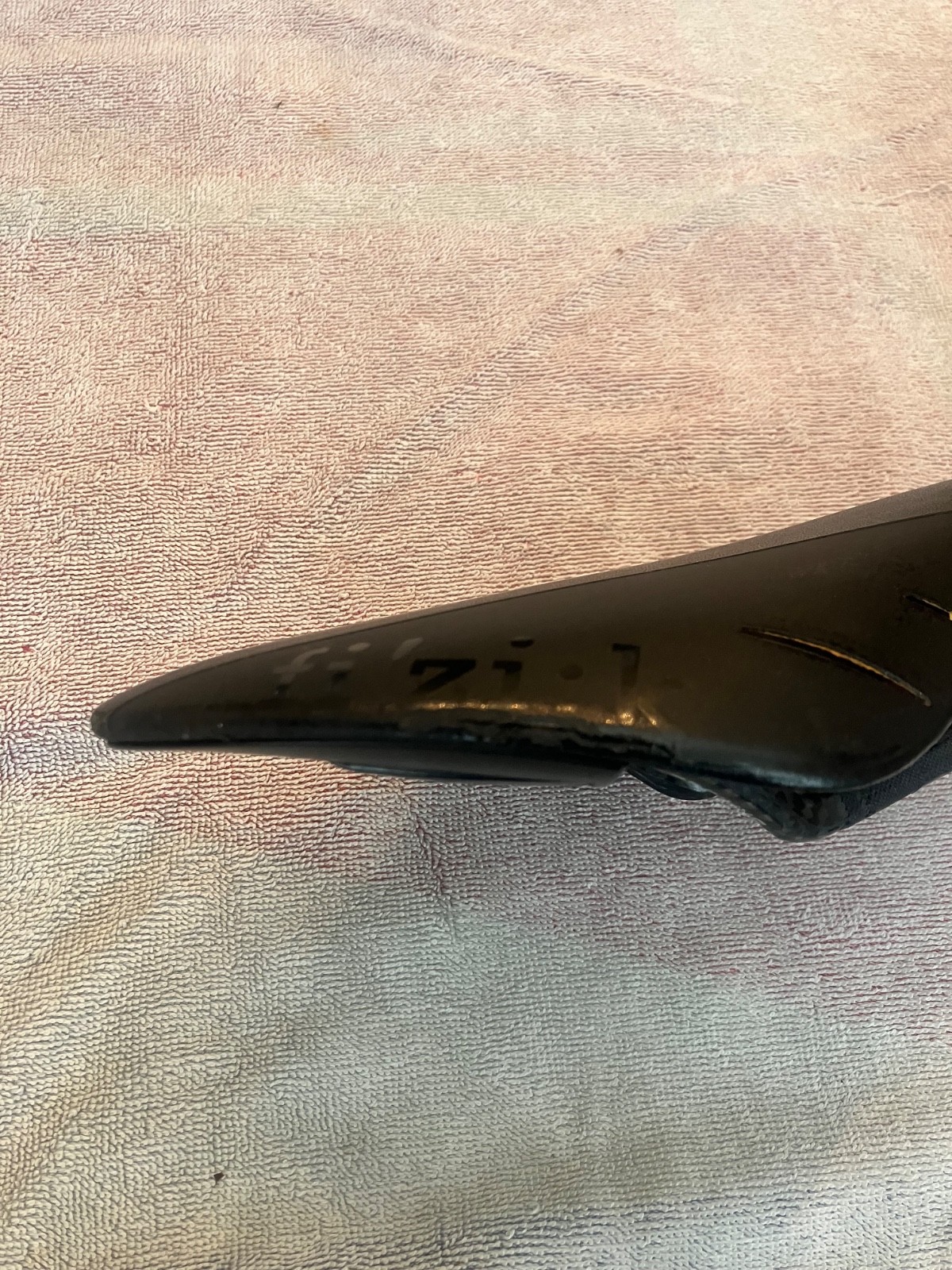 Fizik Arione R1 Carbon Braided Rail Saddle Regular 126mm x 300mm