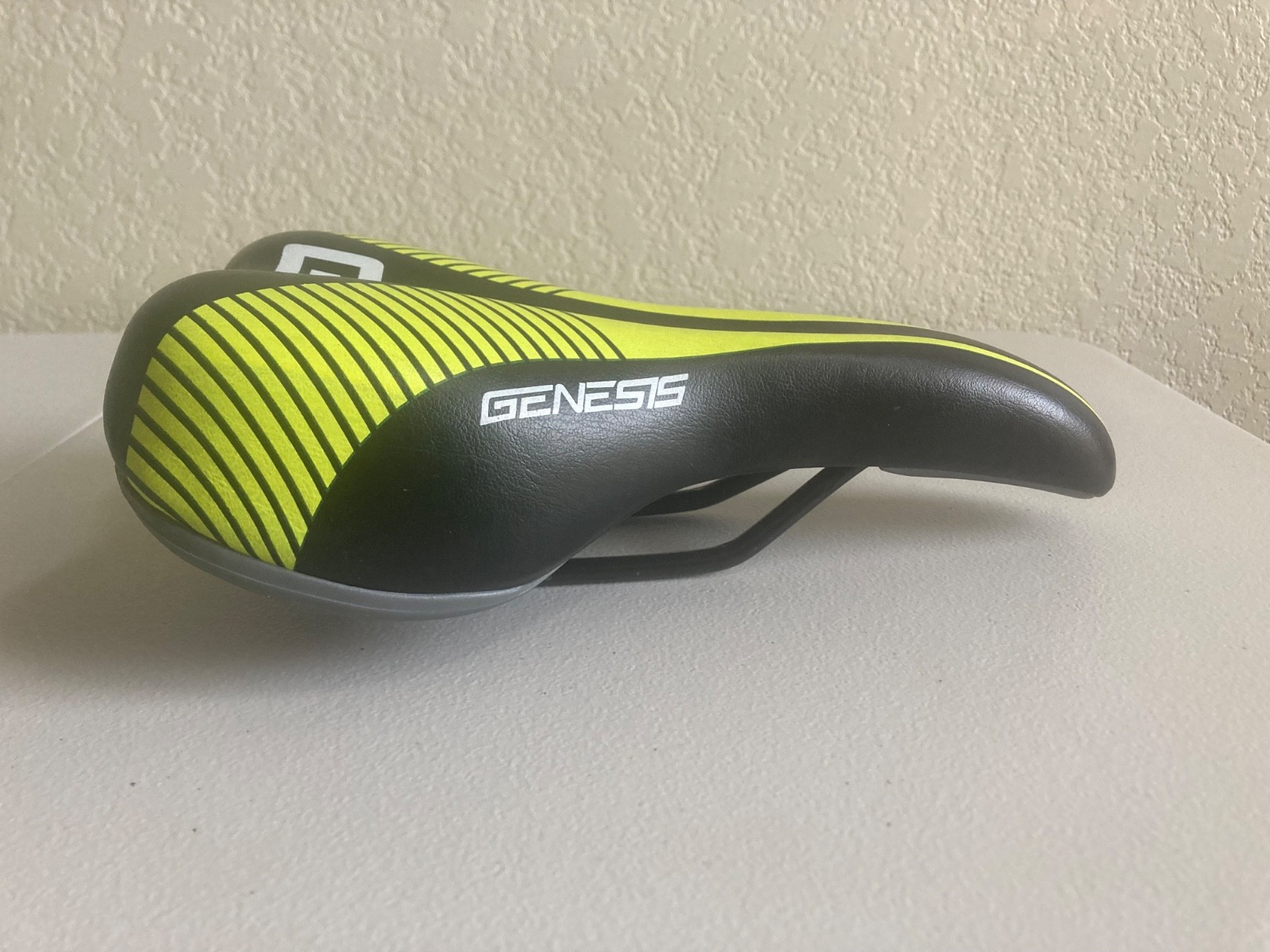Genesis Bike Seat (Black, Yellow, White)
