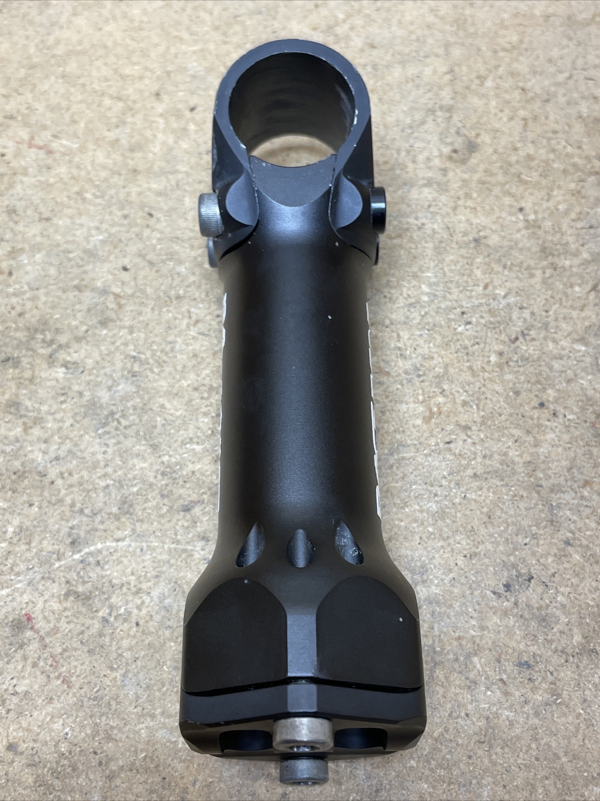 Race Face System ATB Stem 25.4mm Clamp, 125mm Length, 12° Rise, 1-1/8″ Steer