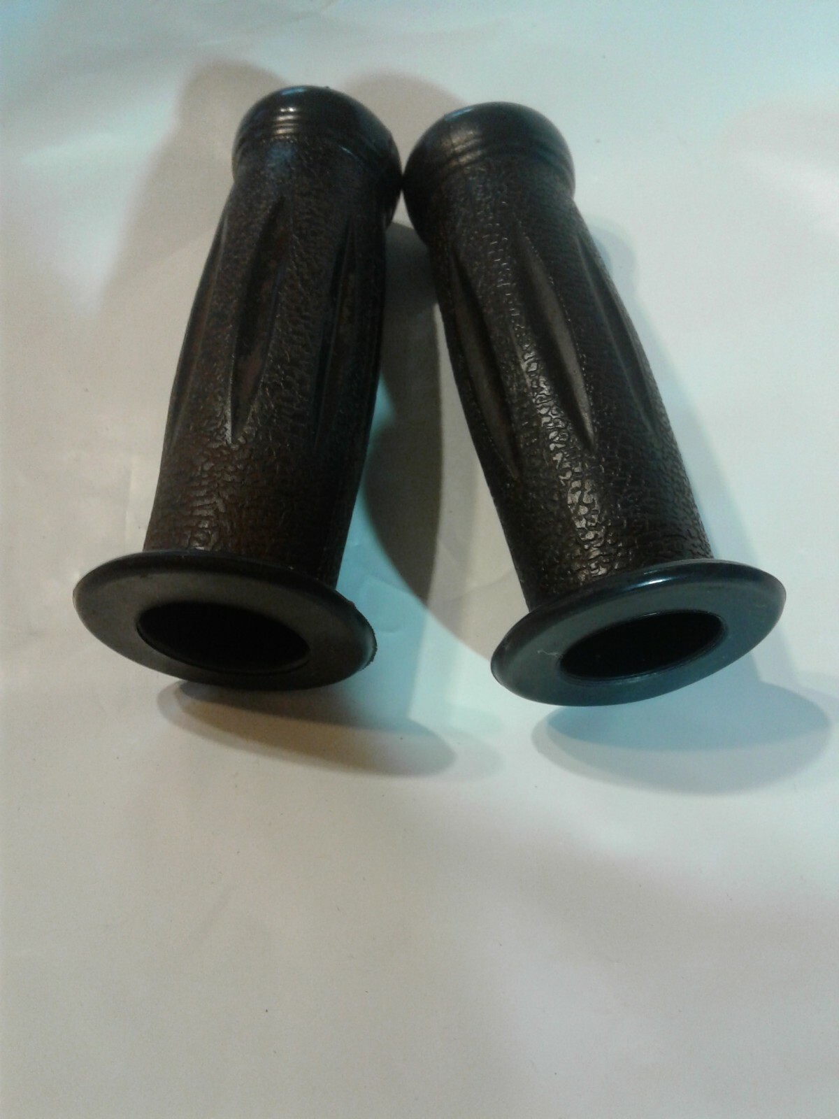 childs tricycle bike bicycle handlebar grips Black 7/8