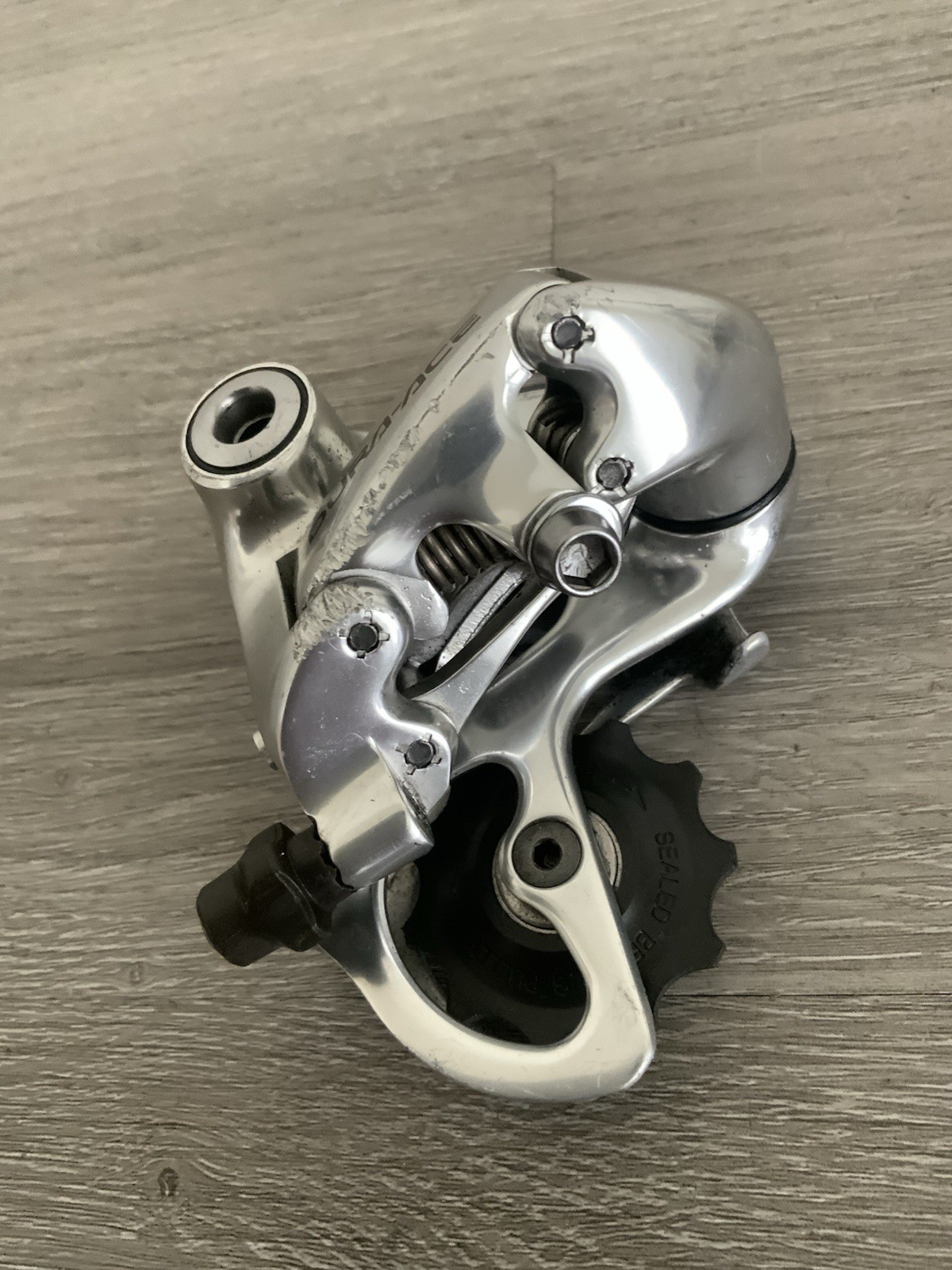 SHIMANO DURA ACE REAR DERAILLEUR 7700 10 OR 9 SPEED