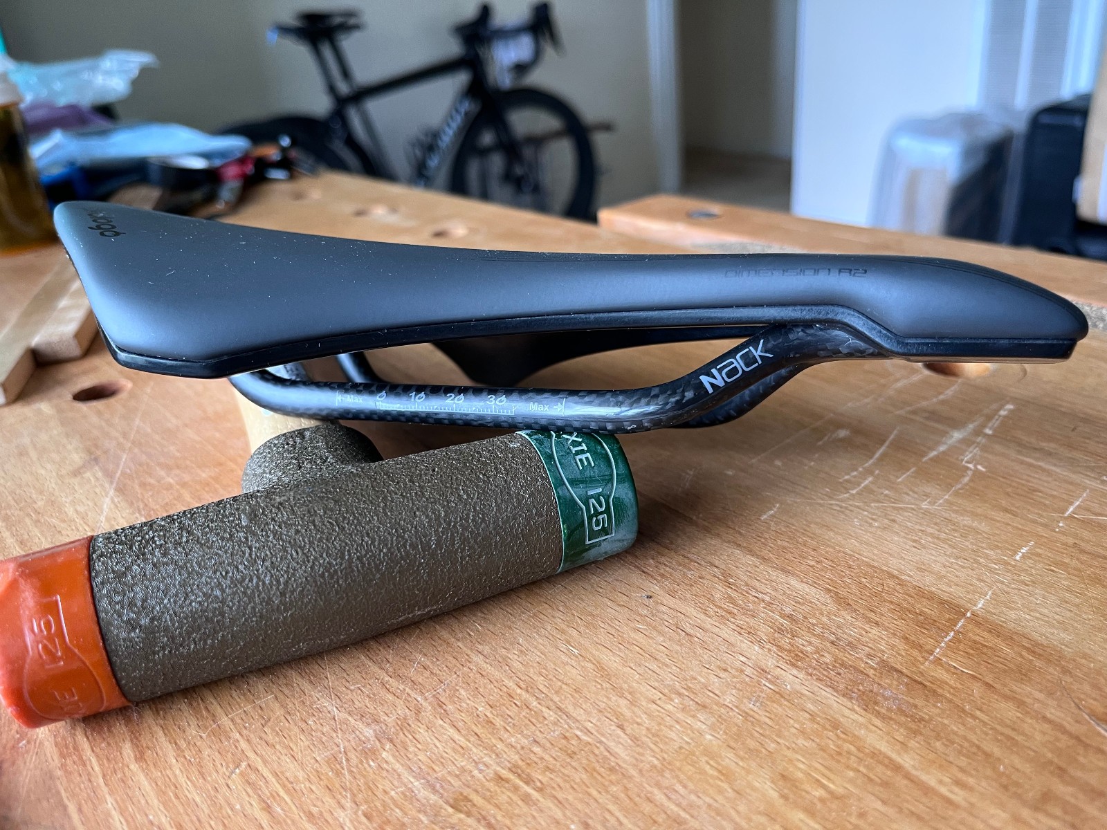 Prologo Dimension R2 Nack bicycle saddle 143mm
