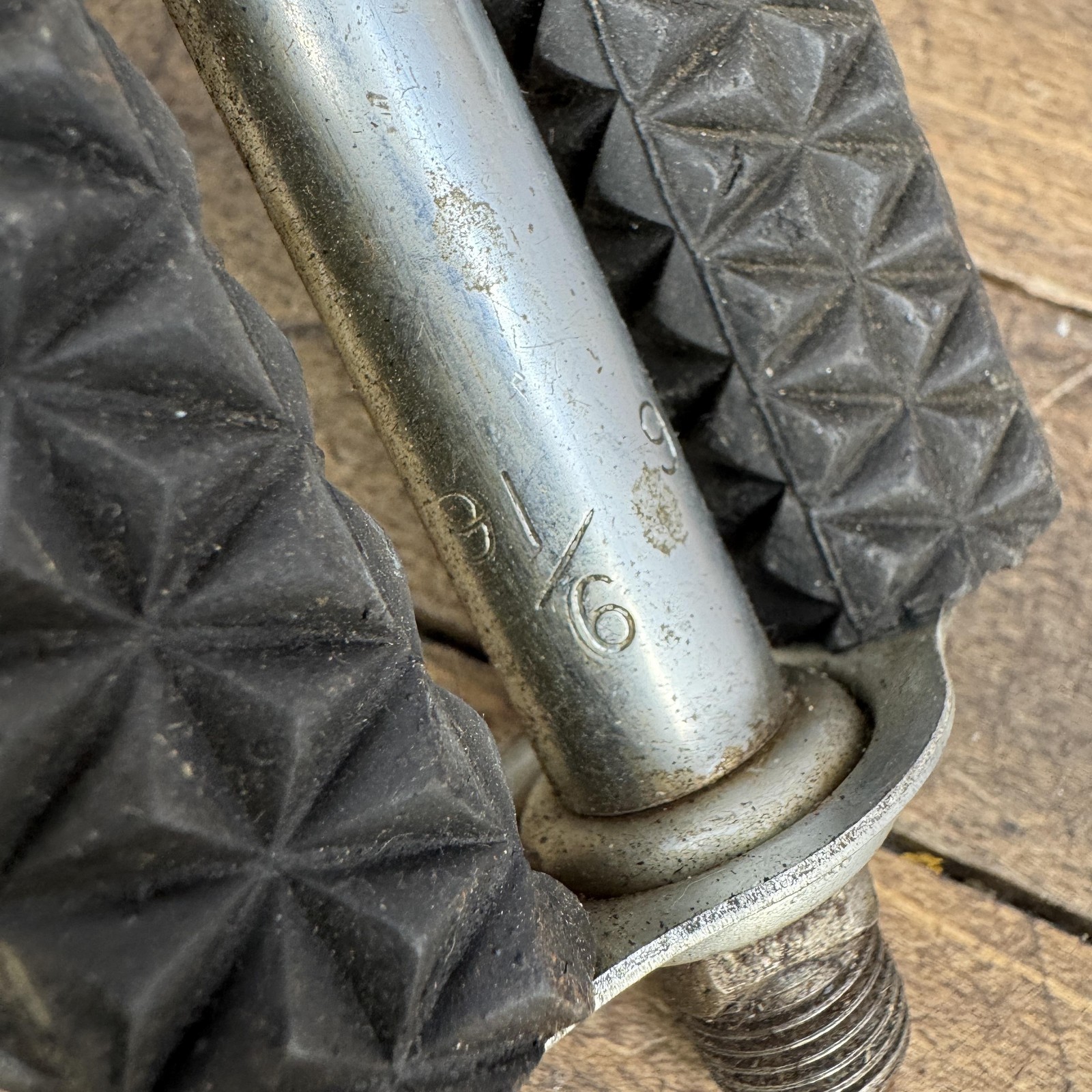Vintage Schwinn Approved Bike Pedal RIGHT ONLY Single 9/16 Black Cruiser 365g