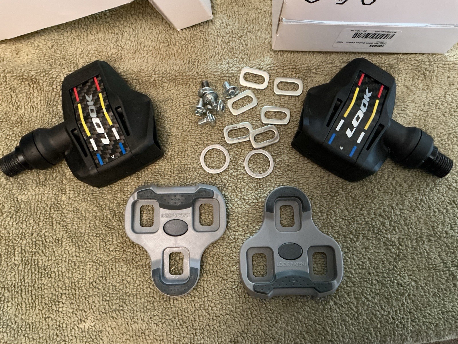 Look Keo Blade Carbon Road Pedals V4, 56 Mm Q Factor.I Only Ship To The Cont USA