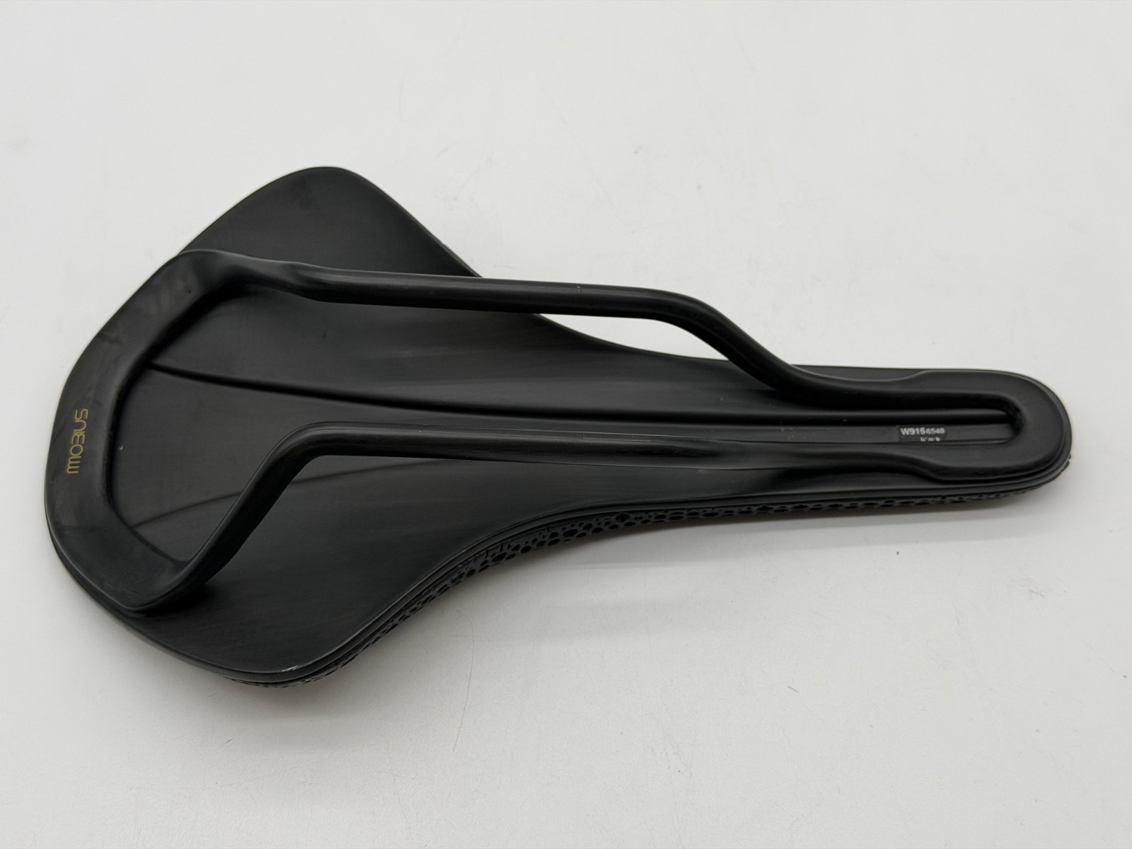 Fizik Versus EVO Adaptive 3D Printed Carbon Fiber Road Saddle 146mm wide x 270mm