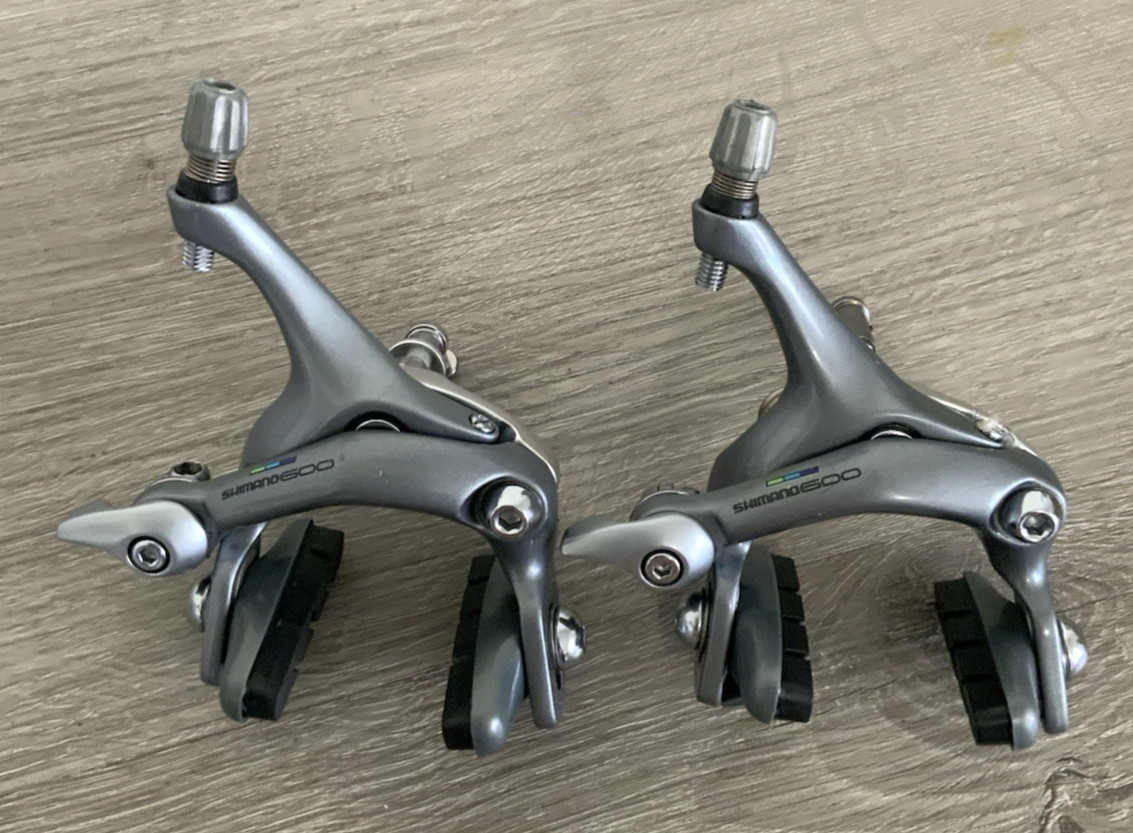 SHIMANO 600 ULTEGRA BRAKE CALIPERS RECESSED 39-49 MM REACH RECESSED MOUNTS 6403