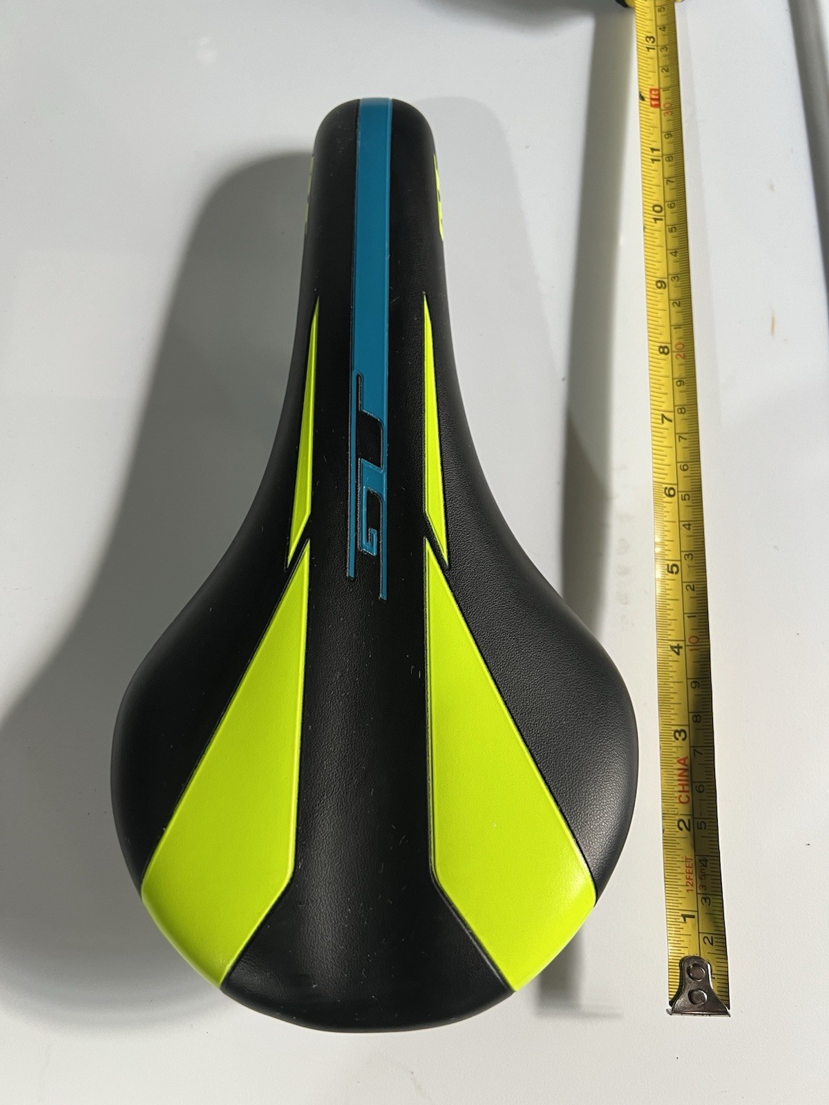 GT Synthetic Bicycle Saddle Black Yellow Blue Universal