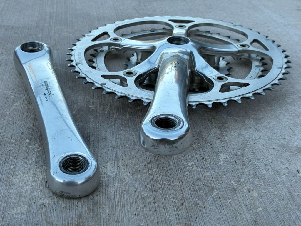 Campagnolo Italy Veloce 9-Speed Triple Crankset | 175 mm / 52/42/30T / VGC