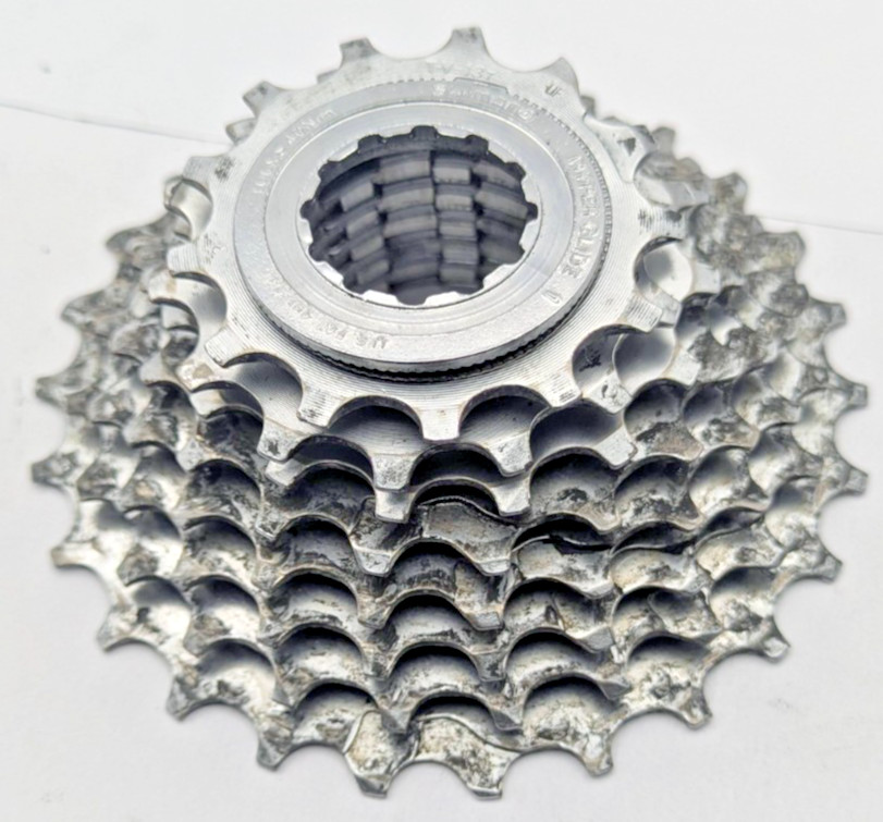 SHIMANO Hyperglide CASSETTE 8 SPEED 13 TOOTH 26 TOOTH 1056 1055 CS-HG70-8 HG70