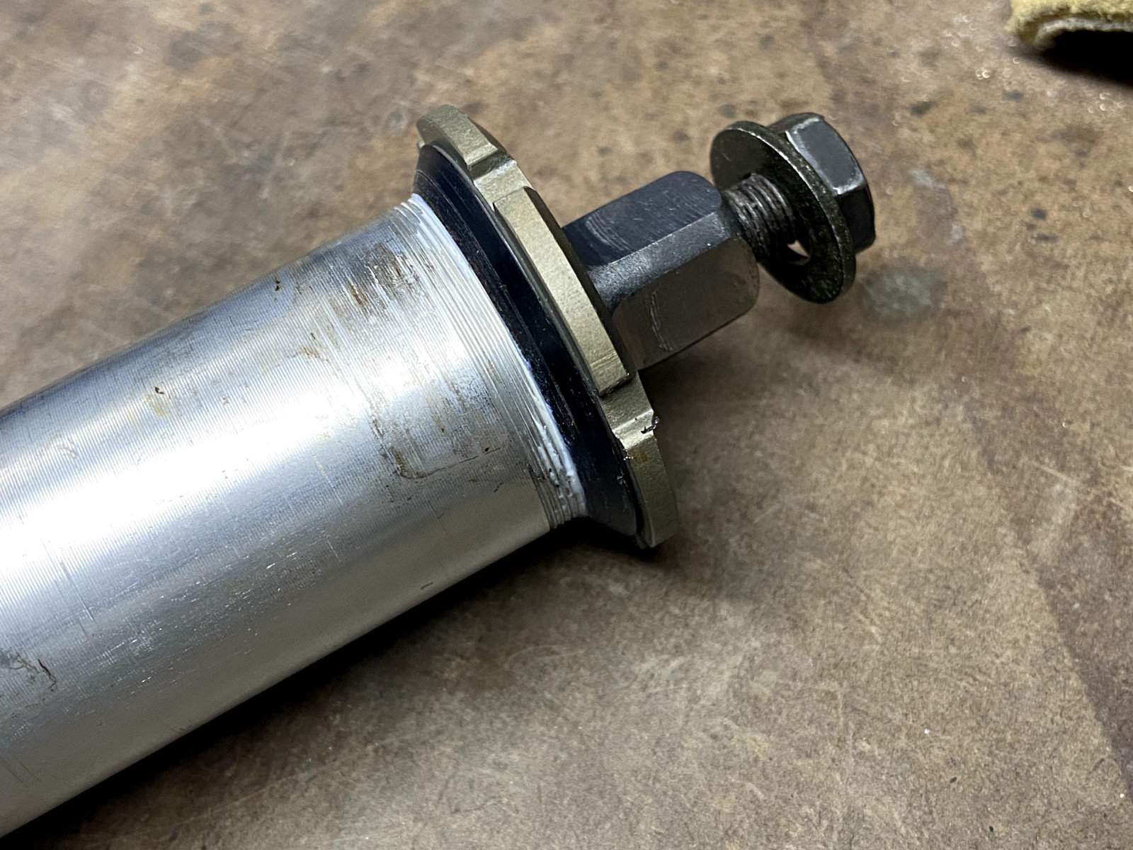 MAVIC 610 Sealed Cartridge Bottom Bracket 114mm spindle