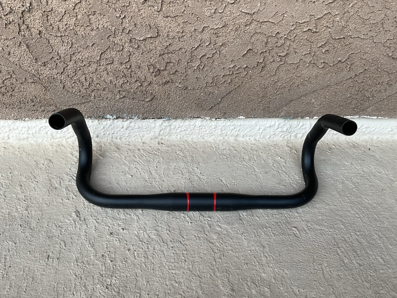 Black Specialized 7075 Aluminum 42mm x 31.8mm Ergo Bend Road Drop Bar Handlebar