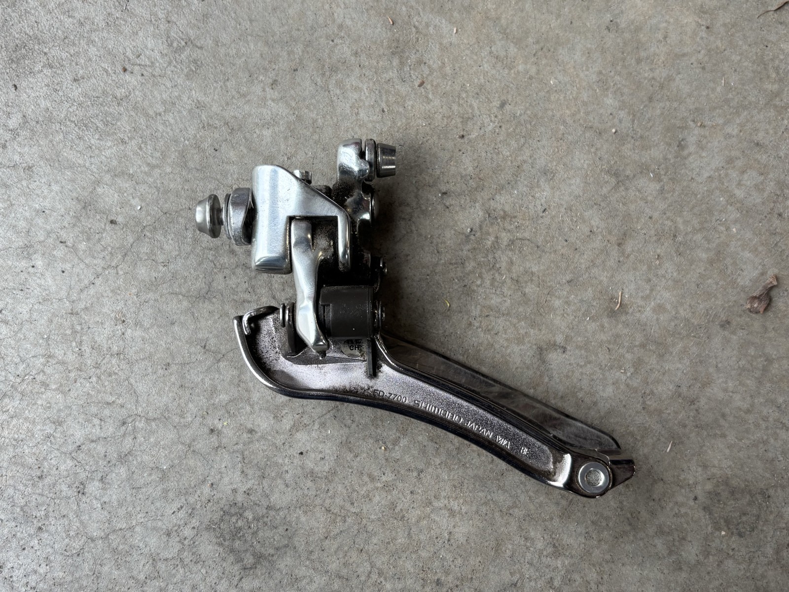 Shimano Dura Ace FD-7700 Front Derailleur Braze on