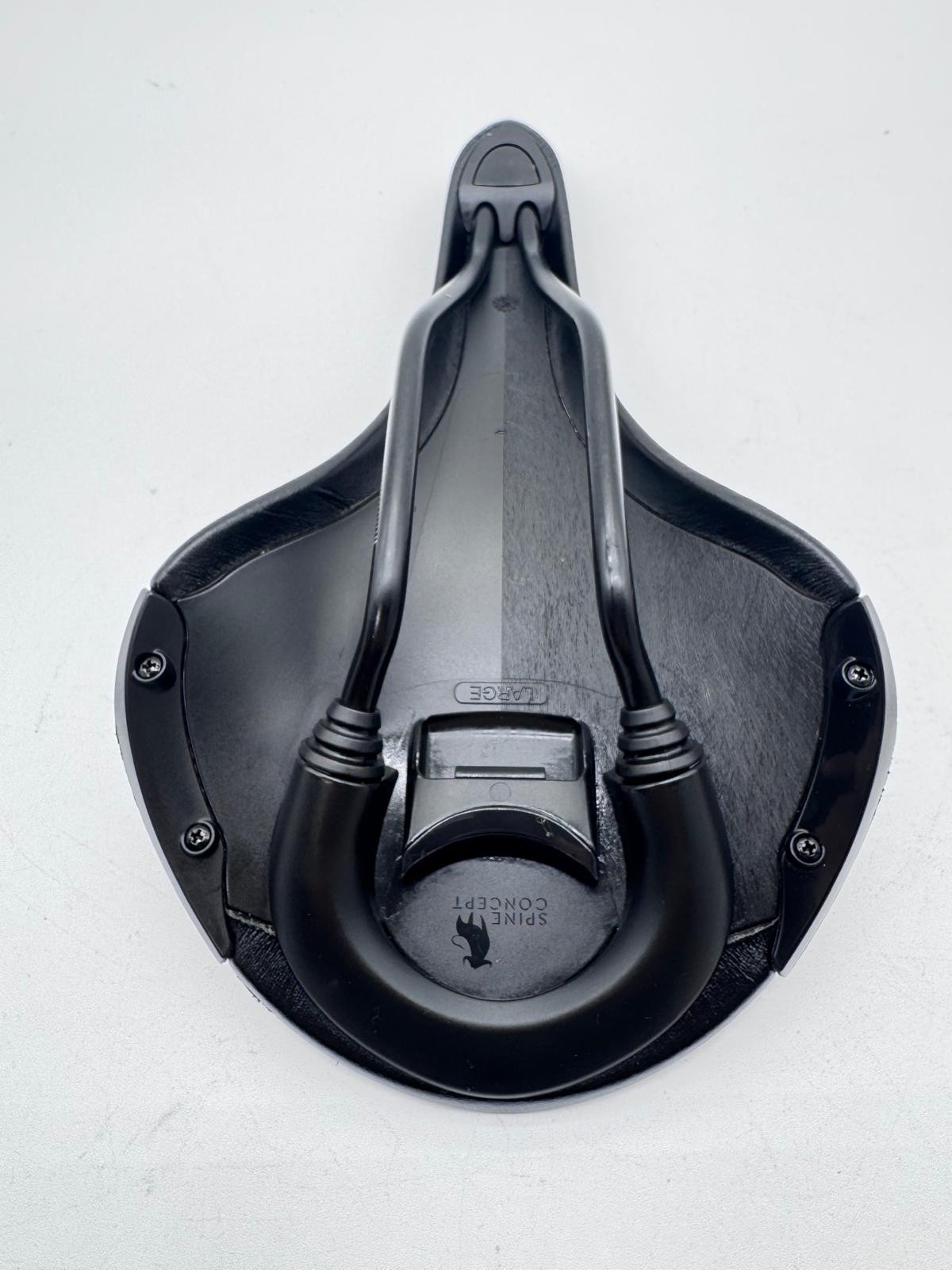 Fizik Aliante Large Saddle Bull Spine Concept Black Italy Made