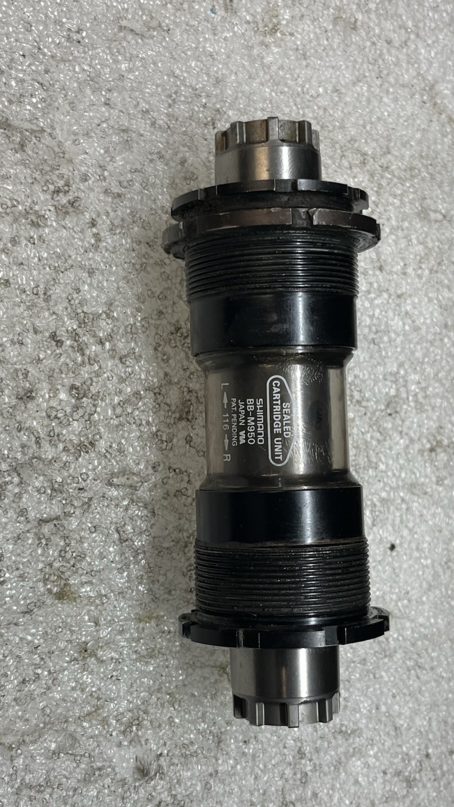Vintage Shimano XTR Octalink Sealed Bottom Bracket BB-M950 116mm BSA V1 Japan