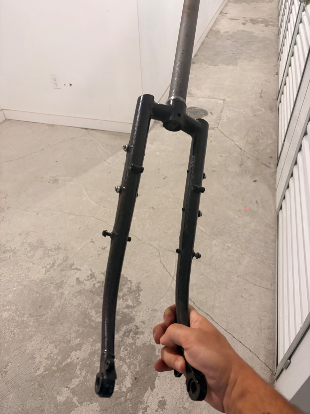 Velo Orange Piolet Gravel fork 1 1/8, straight steerer, lots of mounts