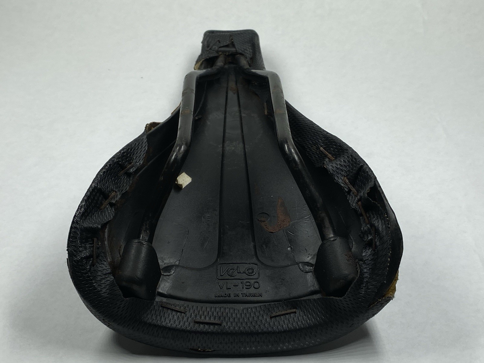 Barracuda Velo VL-190 MTB Saddle Vintage Bike Seat Black Logo 90s