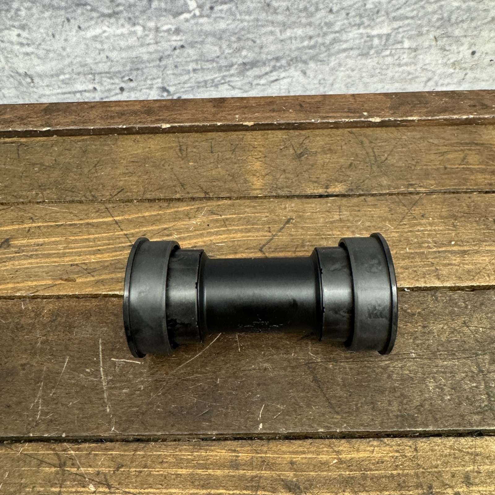 Shimano Dura-Ace Bottom Bracket SM-BB92-41B Press Fit BB86 Road Hollowtech