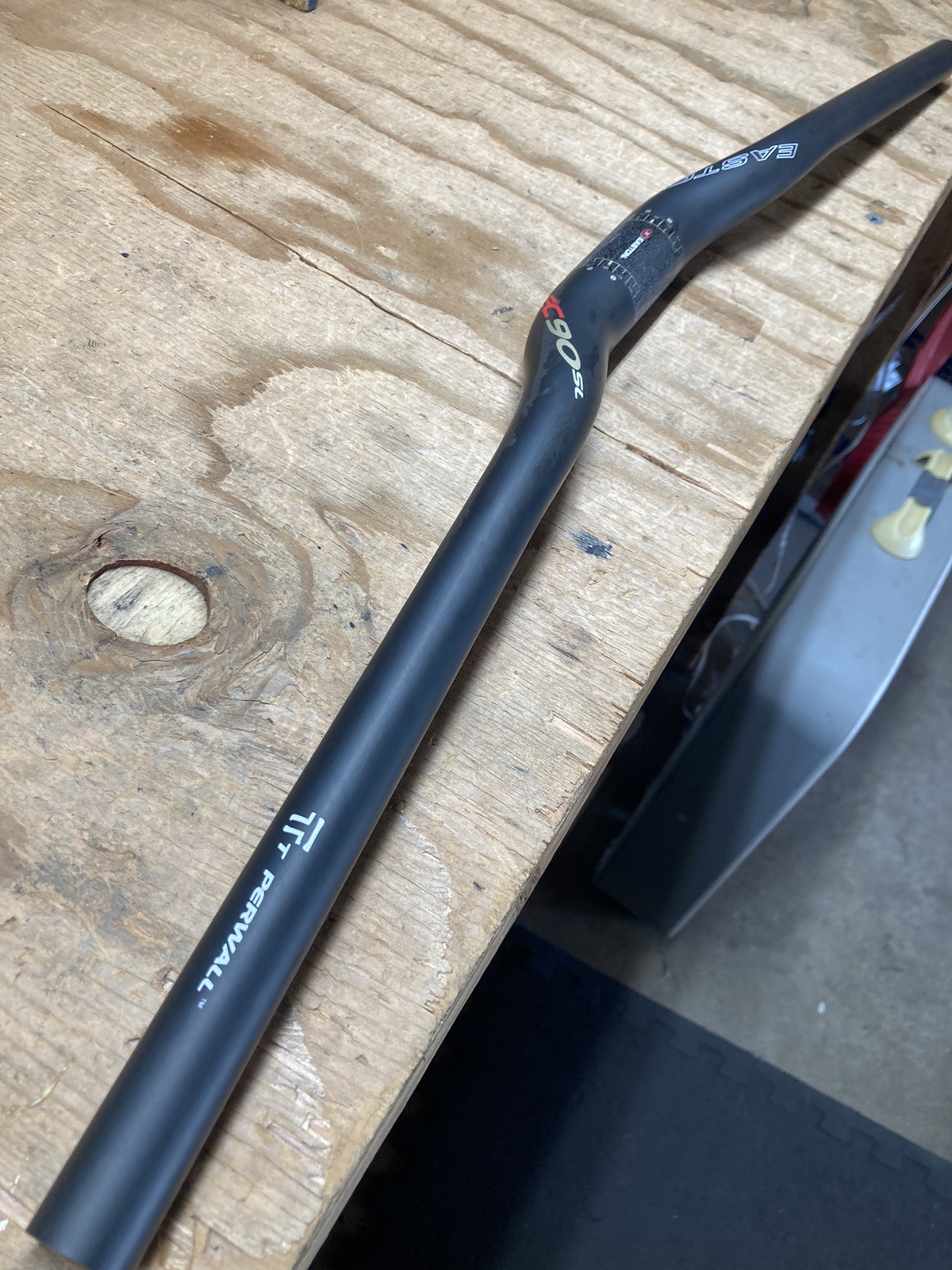 Easton EC90 SL carbon fiber riser handlebar 31.8 mm 765 mm long taperwall mtb