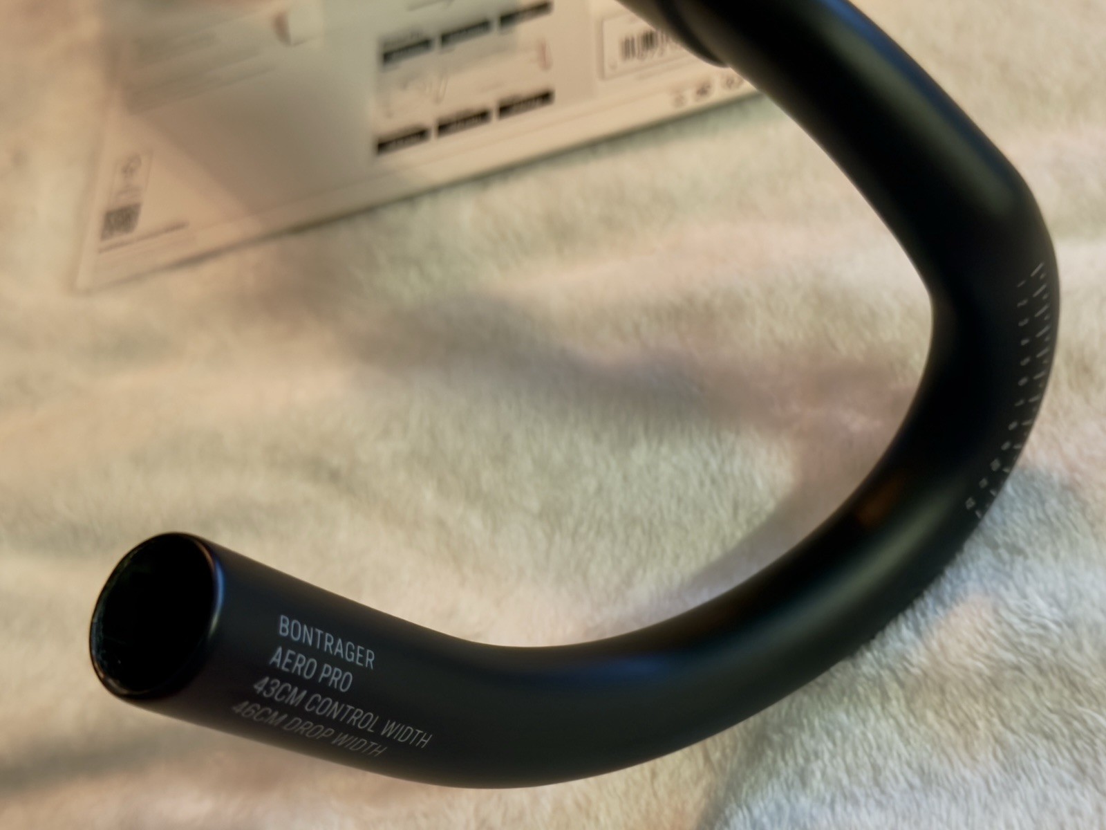 Bontrager Aero Pro Handlebar Carbon Road Bike Drop Bar