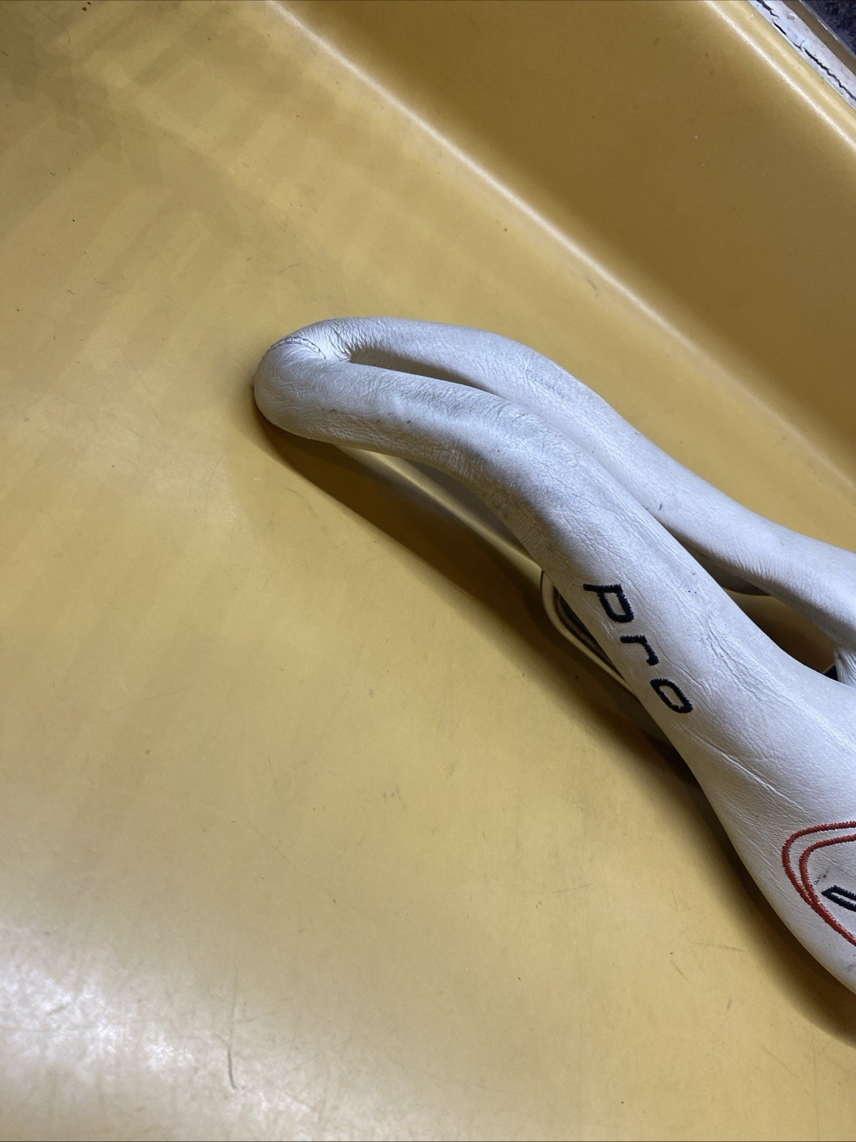 Selle SMP Pro White Leather 270mm x 150mm Titanium Rail Saddle
