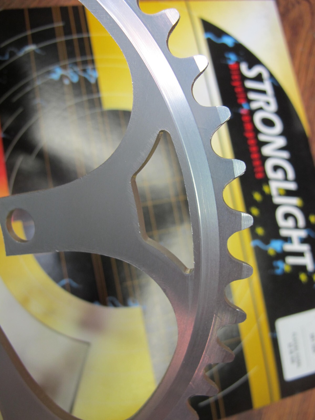 NOS VINTAGE STRONGLIGHT 5 BOLT 86 BCD 52T CHAIN RING