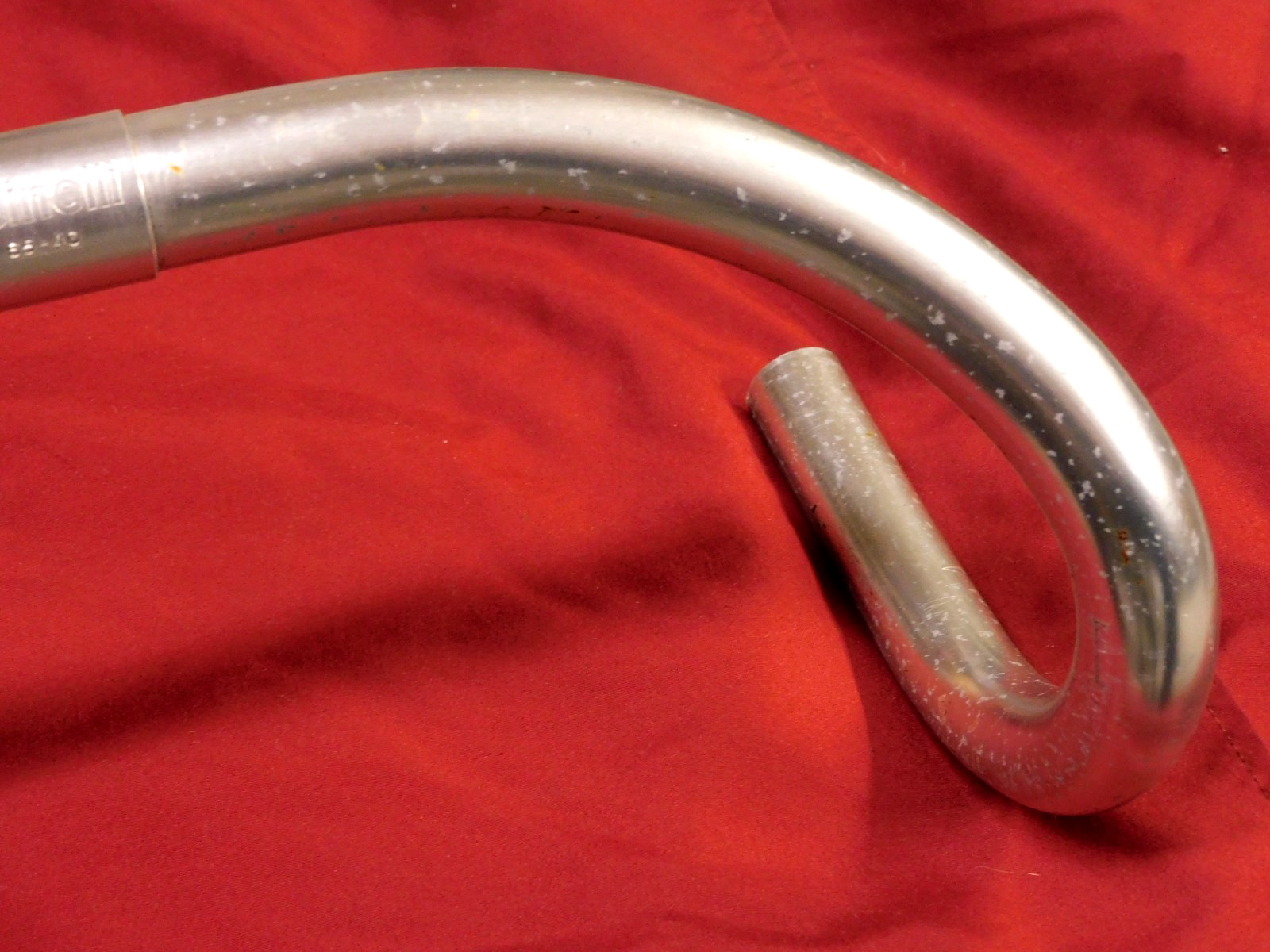 Vintage 1980’s Cinelli Criterium 65 x 40 cm x 26.4 mm Satin Silver Handlebar