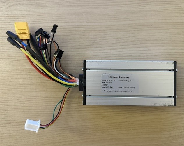 Intelligent Brushless DC 60V-72V 50A Brake Low Level Model M12 Angle 120