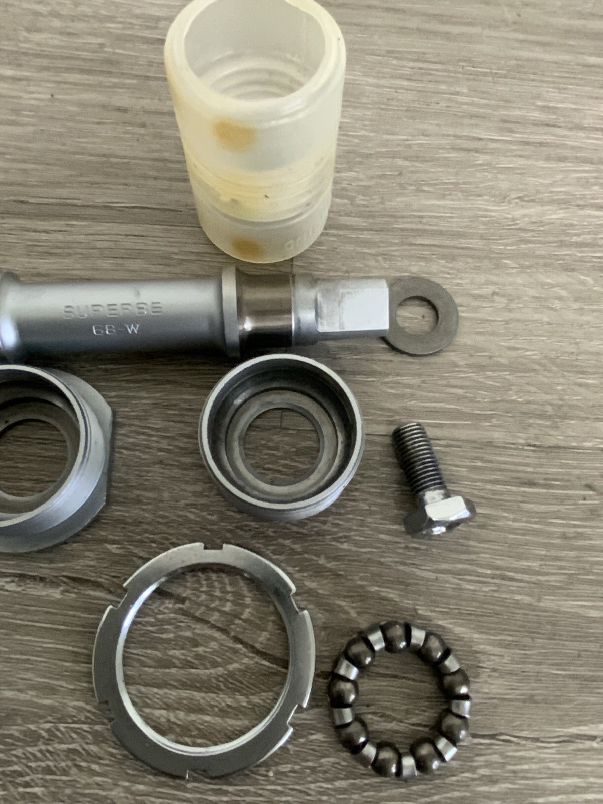SUNTOUR SUPERBE BOTTOM BRACKET BRITISH THREADED 68-114 MM