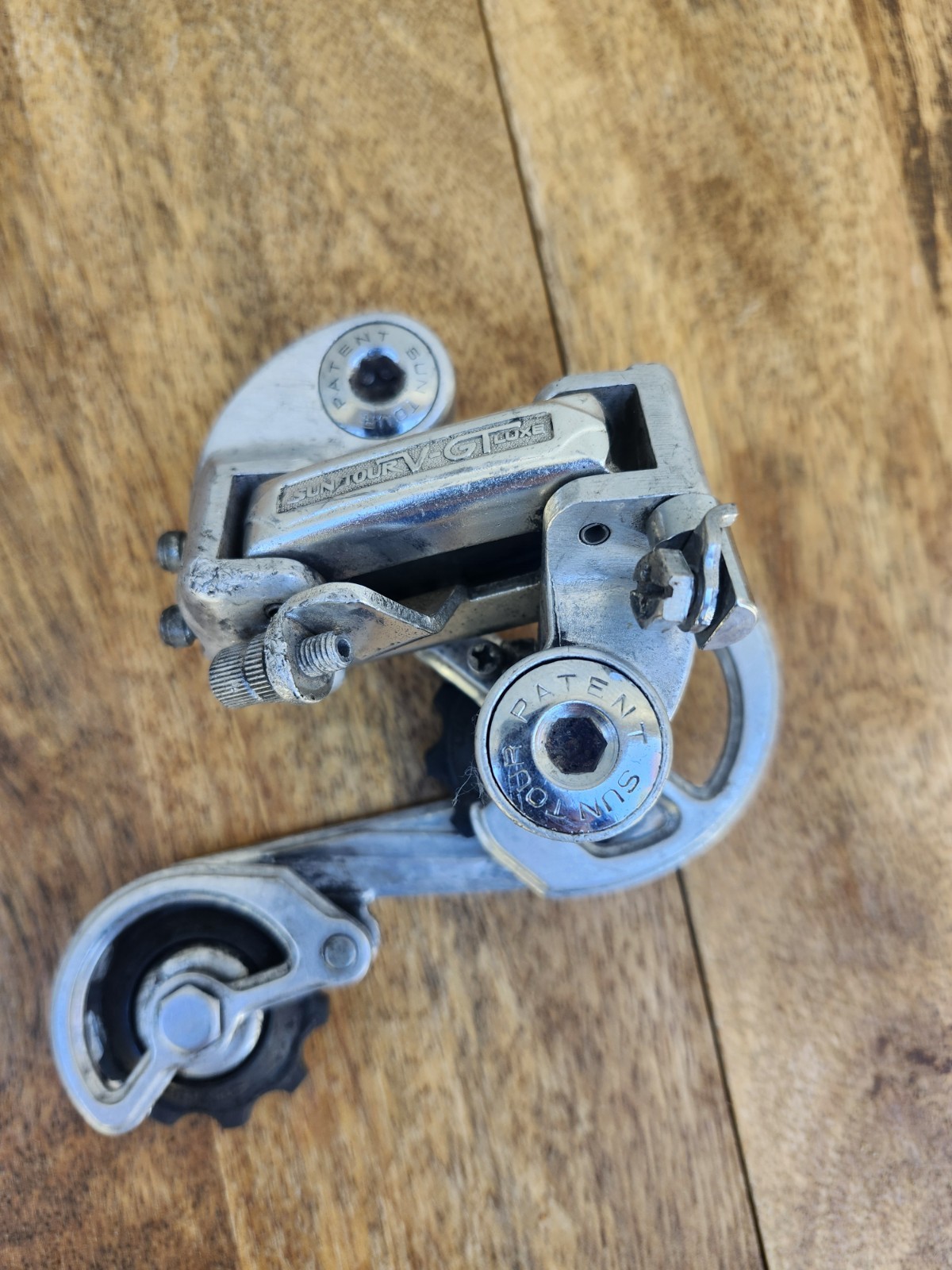 Vintage SunTour V-GT Luxe Rear Derailleur Long Cage Alloy Silver Friction