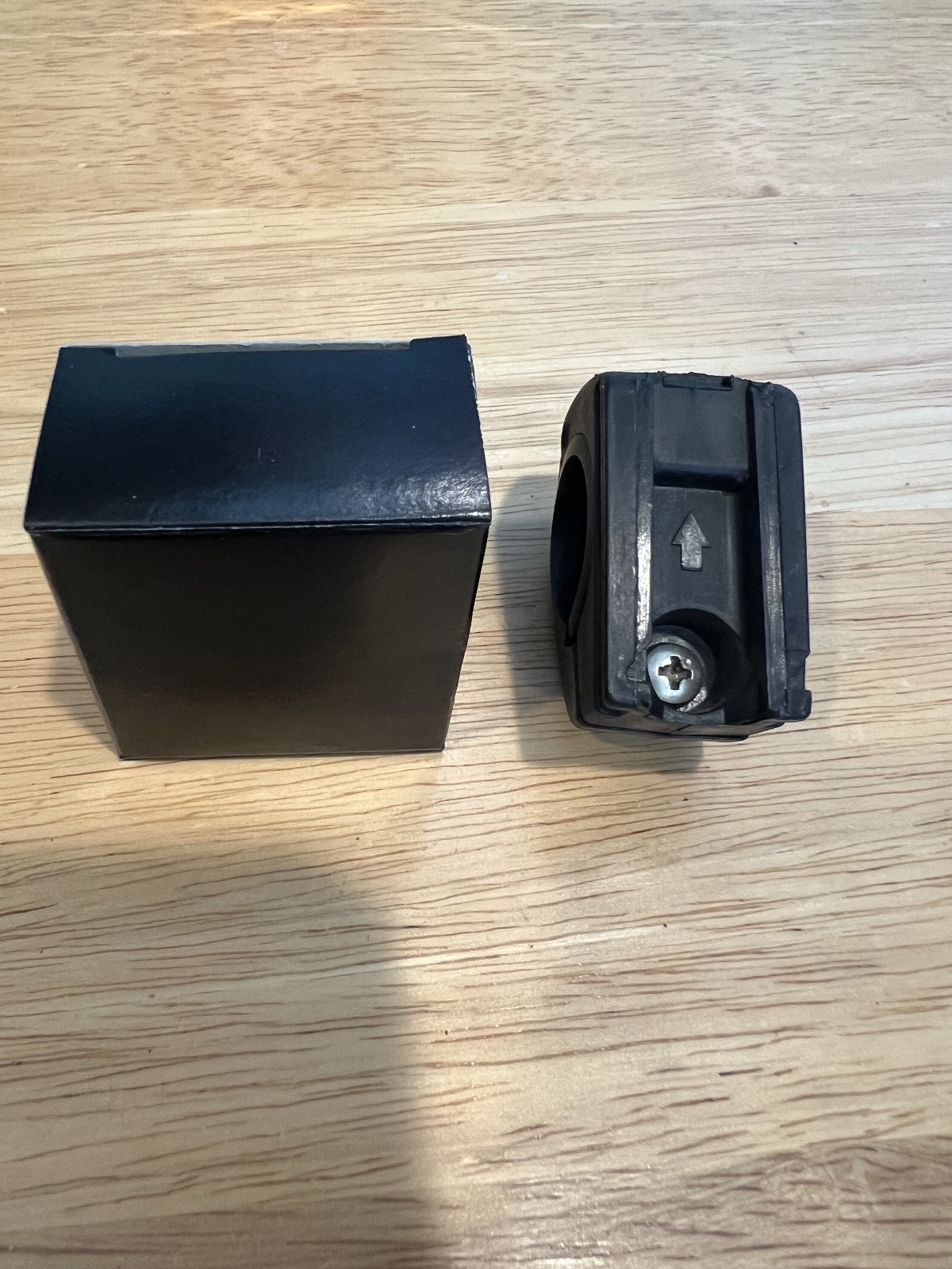 Used Cateye Model H-17 Mount for Bike Light and rubber accessories.