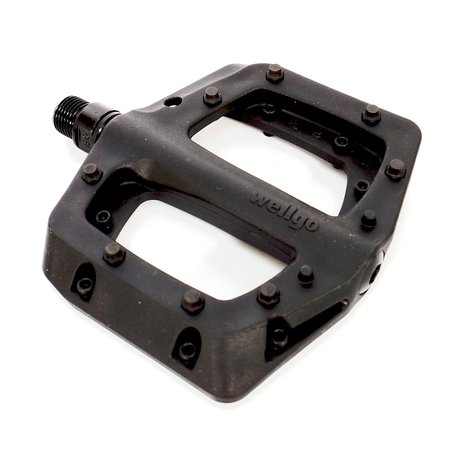 Wellgo Nylon Composite Flat Platform Bicycle Pedals MTB BMX 16-Pin Sealed 9/16″
