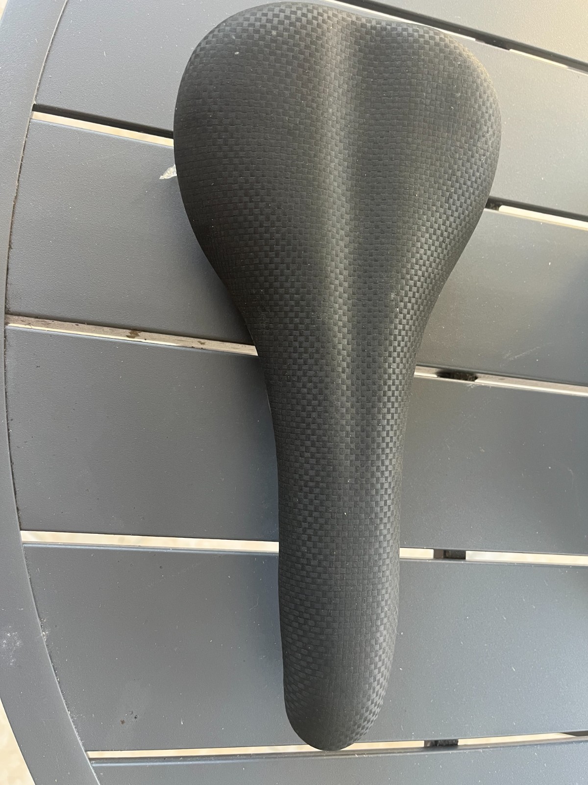 Ladies Sleek Bicycle Saddle Durable Soft Carbon Cover 129×275 246g OEM