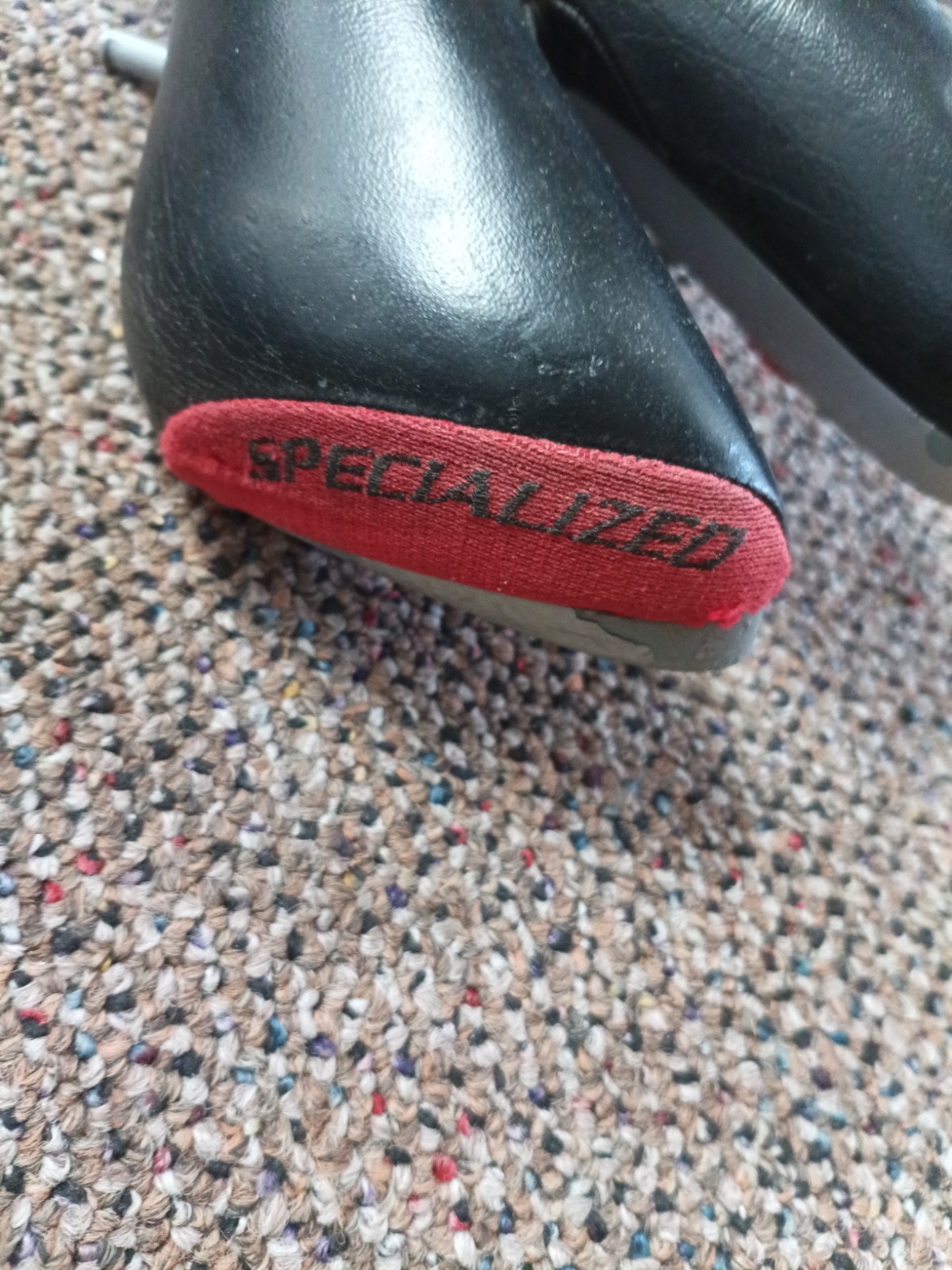 Specialized Body Geometry Saddle- Manganese Rails.Used