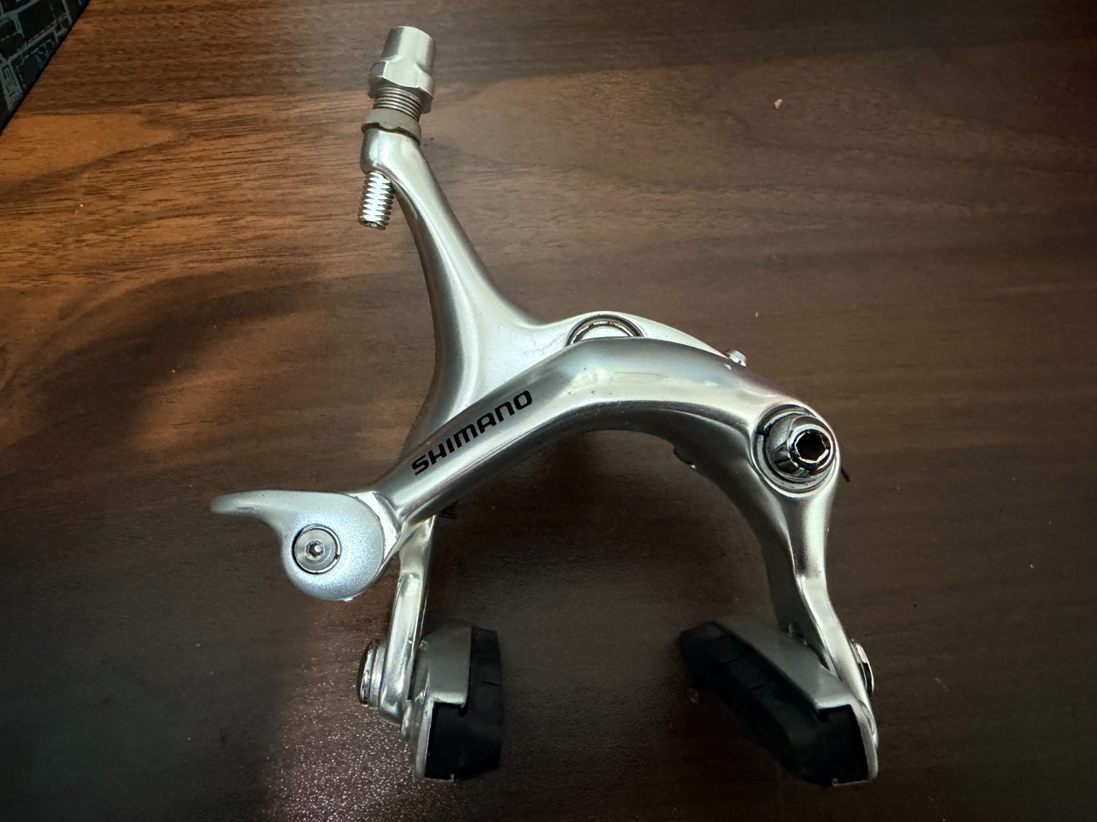 Shimano BR-R600 Mid Reach 47-57mm Mid/long Reach Brake Calipers