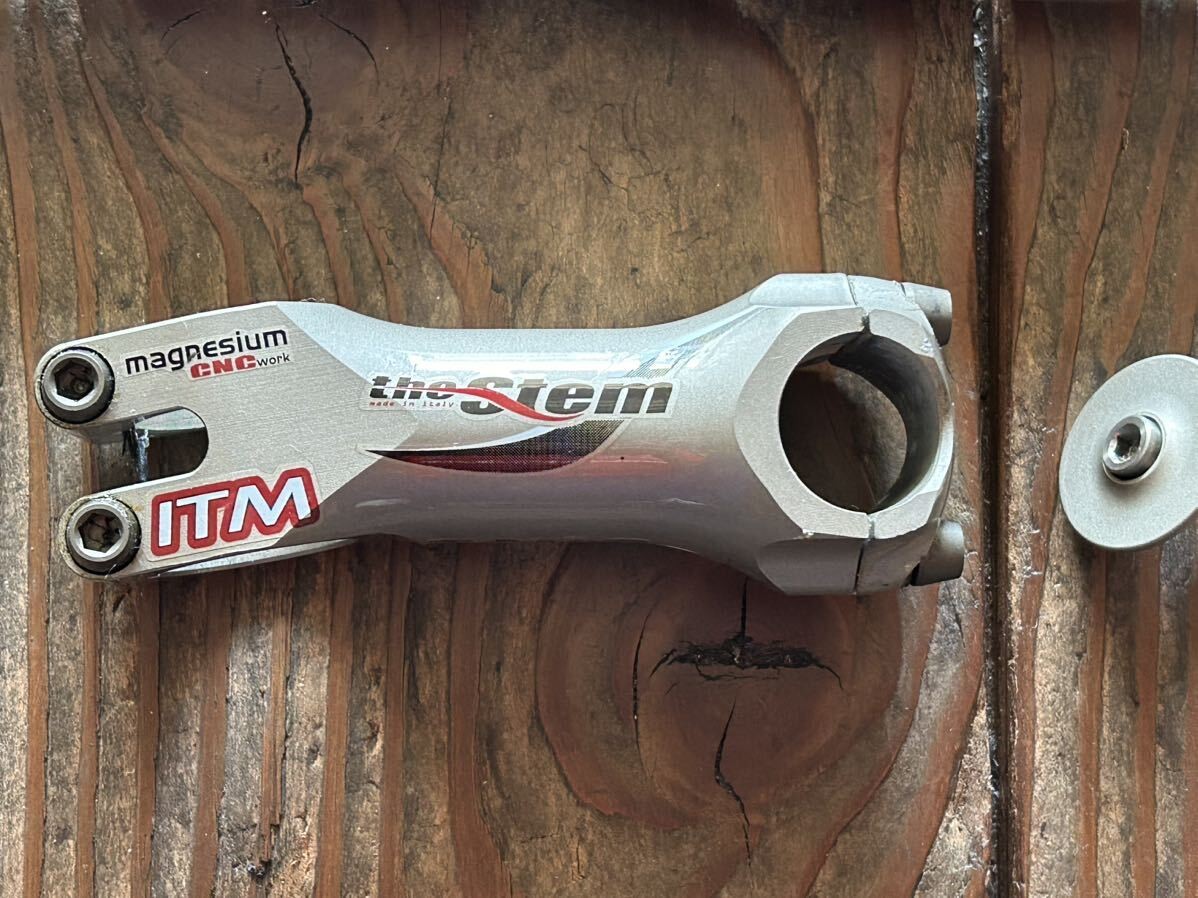 Good condition lightweight Set of ITM THE STEM Magnesium 90mm THE BAR42 395mm