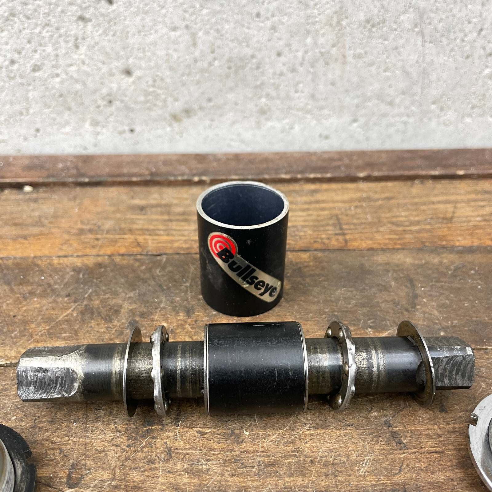 Vintage Bullseye Bottom Bracket Square 127 mm Spindle Shell Sealed Bearing PARTS