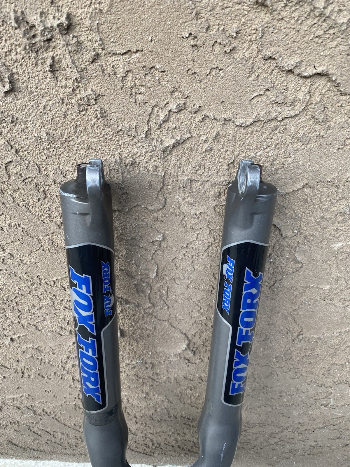 Gray Fox Racing Float 100 RL Straight 1-1/8″ 9mm X 100mmQR 26″ Fork