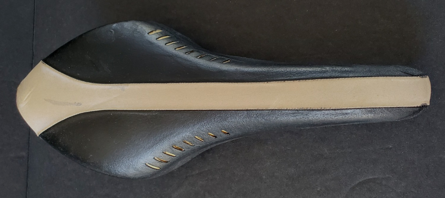 Fizik Arione Wing Flex Bike Saddle Gills Carbon Fiber Reinforced Black Leather