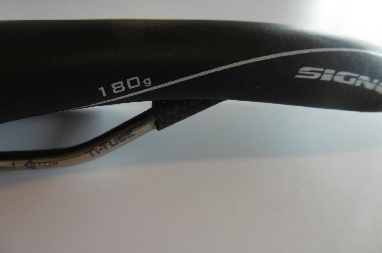 Selle Italia Signg Limit Edition Saddle Titanium Tube Black 180g NOS