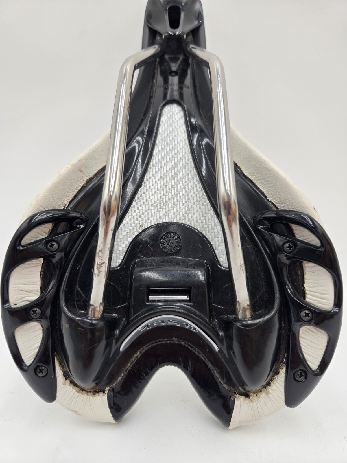 Classic FIZIK Fi’zi:k Aliante White Twin Flex Saddle Carbon Rails Bicycle Seat