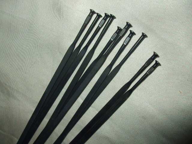 NEW – Mavic Cosmic-Elite Spokes / 2005+, Black, Bladed