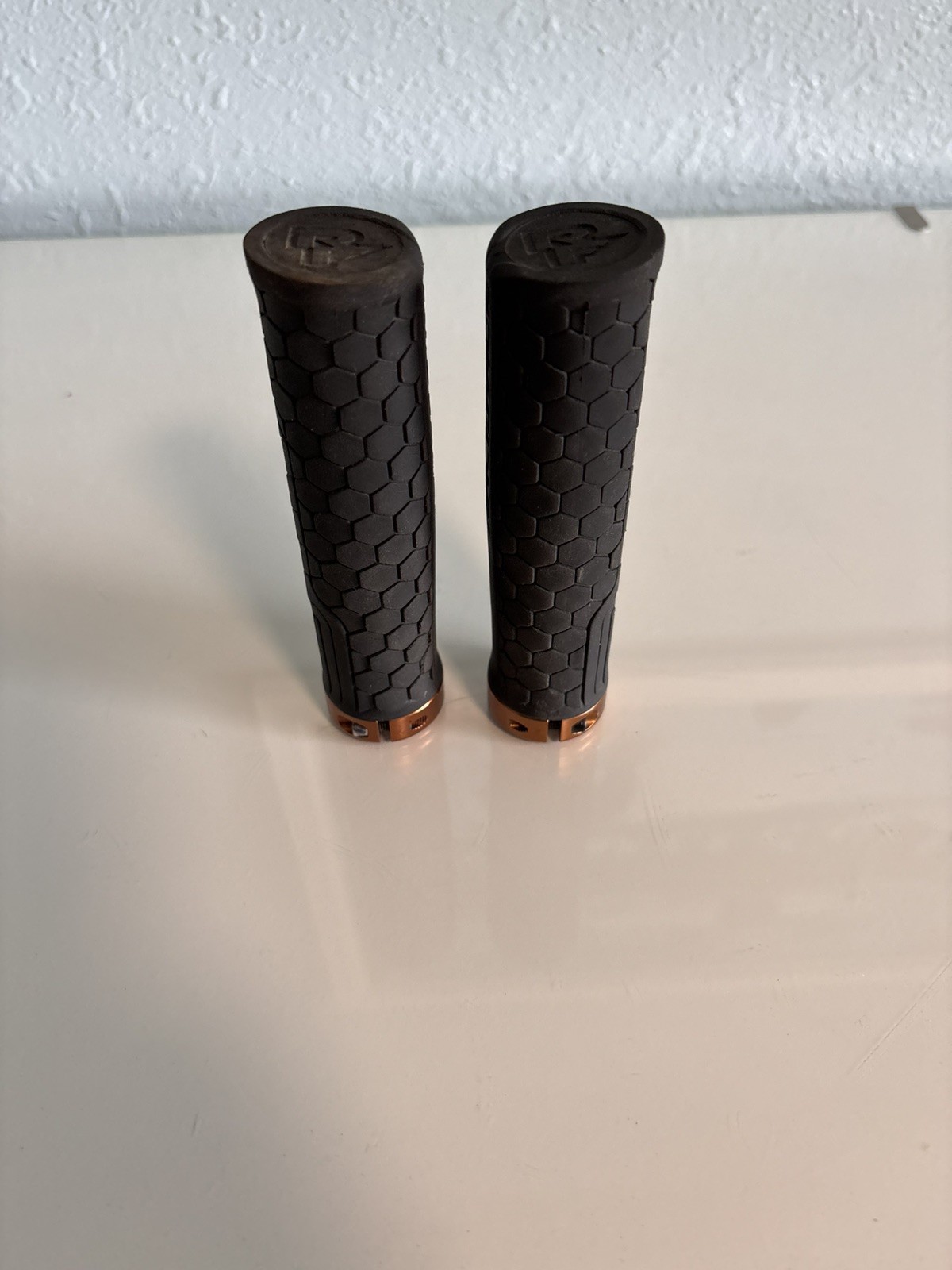 Raceface Chester Grip – 34MM – Kash Money
