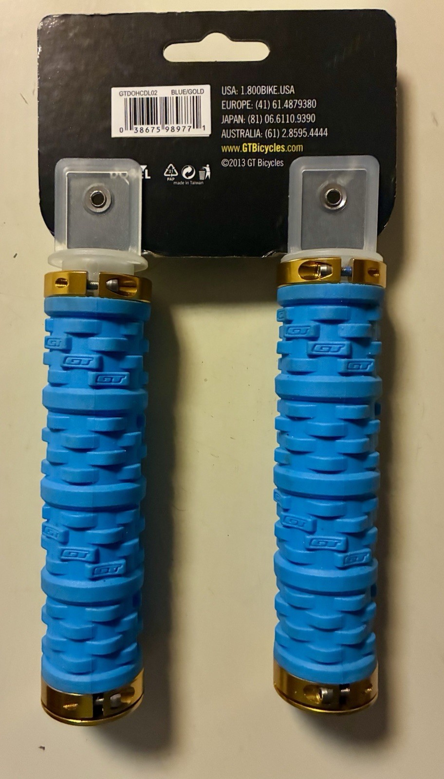 GT DOHC 16v Double lock On Light Blue Mountain BMX Bike Grips Free USA Shipping
